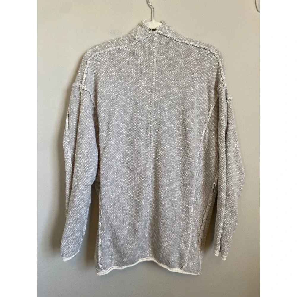Free People Oversized Knit Cardigan Sweater Light‎ Gray Distressed Size Small